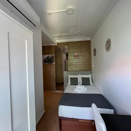Pensamento Inedito 55 Homestay Lisbon