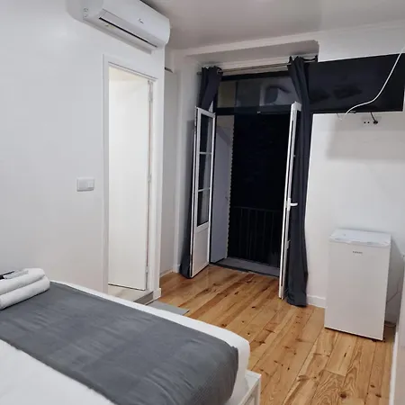 Pensamento Inedito 55 リスボン